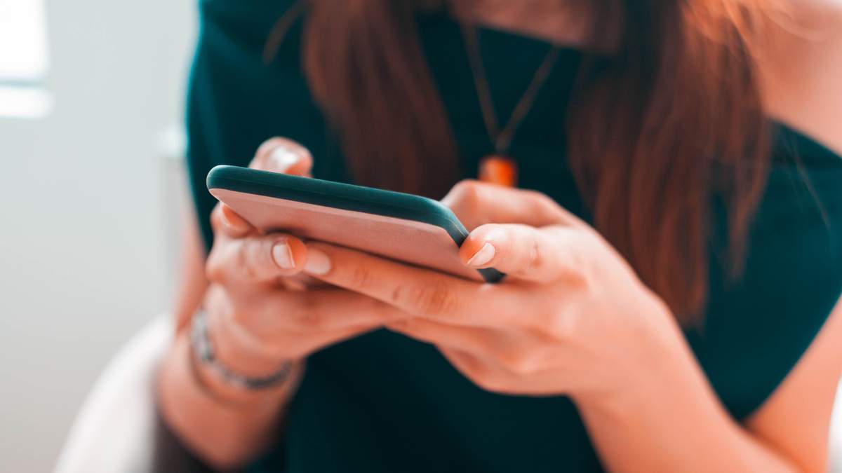 Як на людину впливає Tinder: пояснення психолога Як на людину впливає Tinder: пояснення психолога